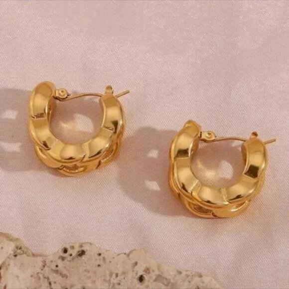 \\ NEW \\ 18K GOLD \\ LUXURY HOOP EARRINGS - Picture 5 of 7